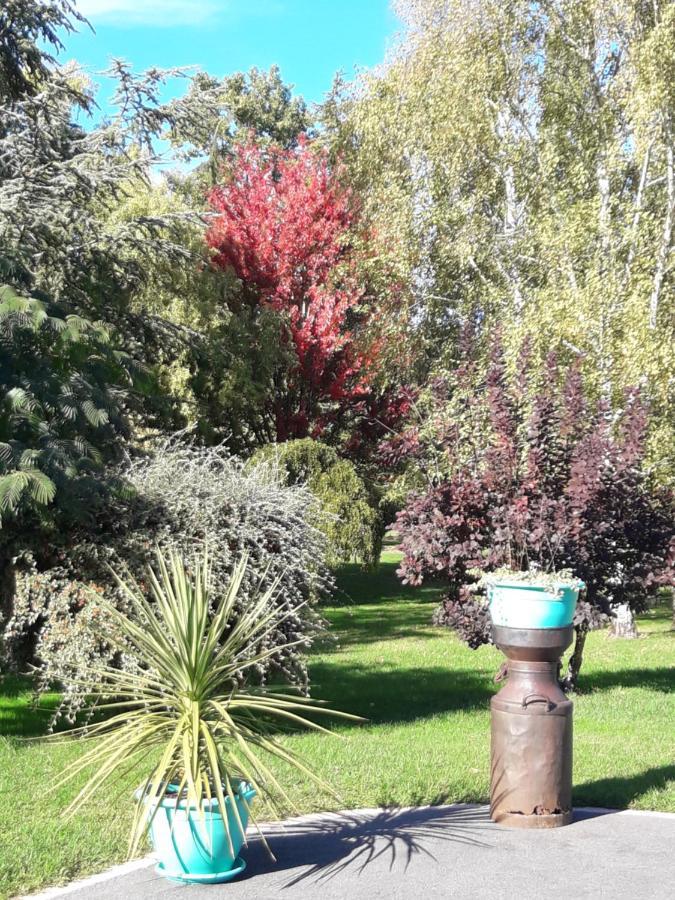 Saint-Hilaire-la-Palud Le Logis De Lange Apt Les Aigrettes מראה חיצוני תמונה