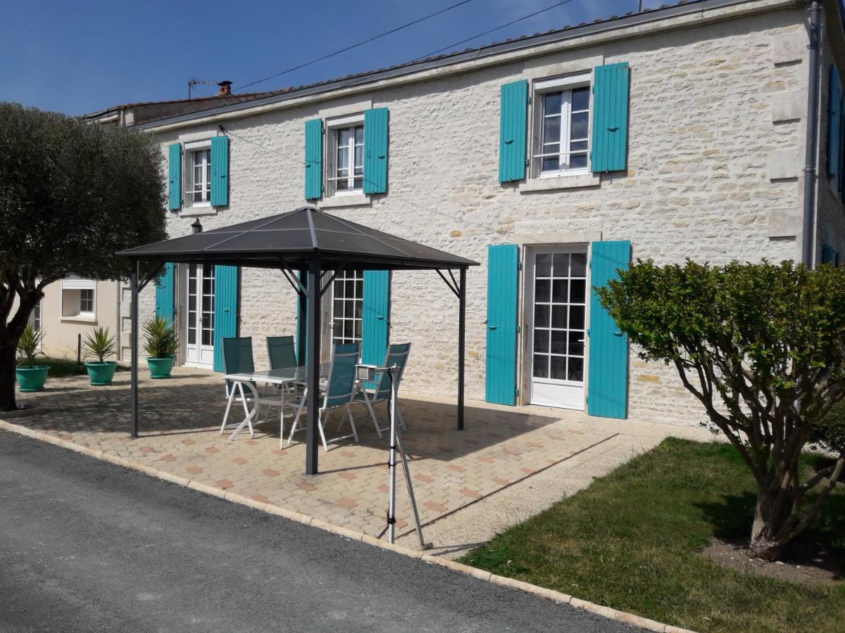 Saint-Hilaire-la-Palud Le Logis De Lange Apt Les Aigrettes מראה חיצוני תמונה
