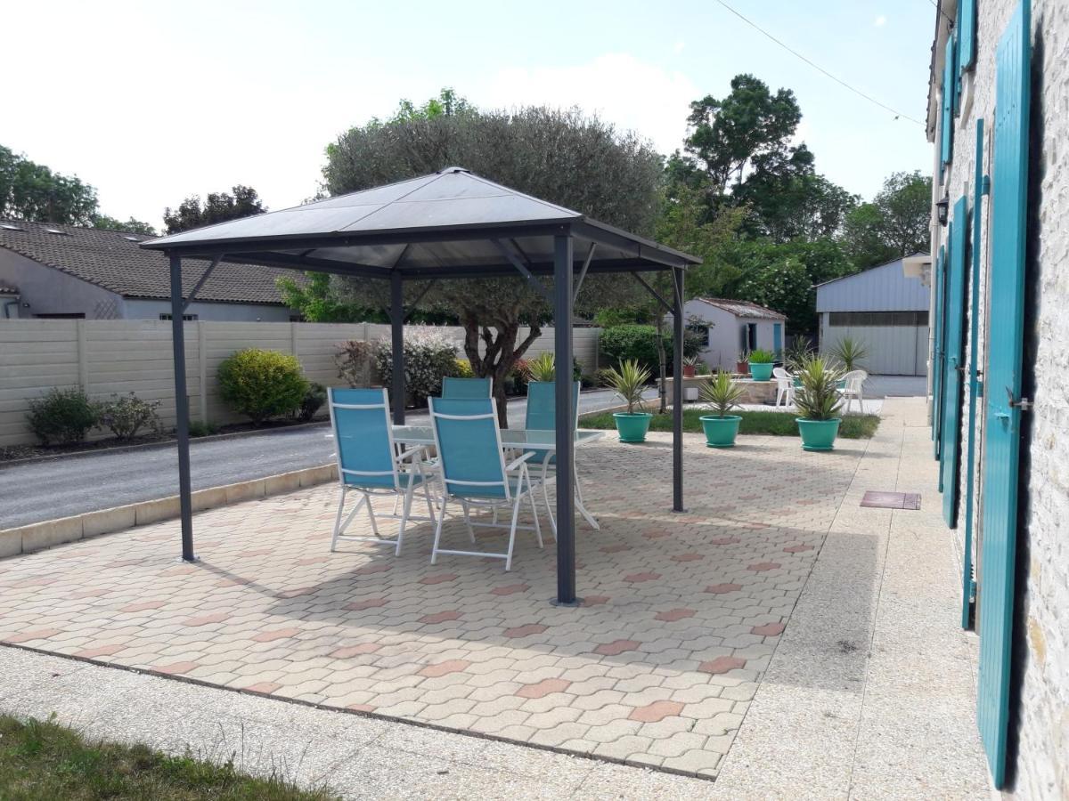 Saint-Hilaire-la-Palud Le Logis De Lange Apt Les Aigrettes מראה חיצוני תמונה