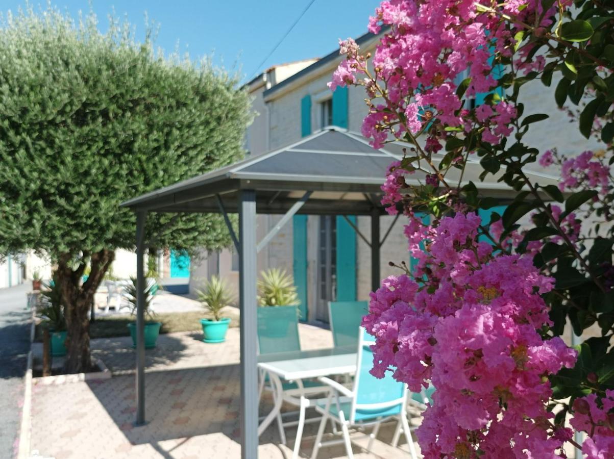 Saint-Hilaire-la-Palud Le Logis De Lange Apt Les Aigrettes מראה חיצוני תמונה